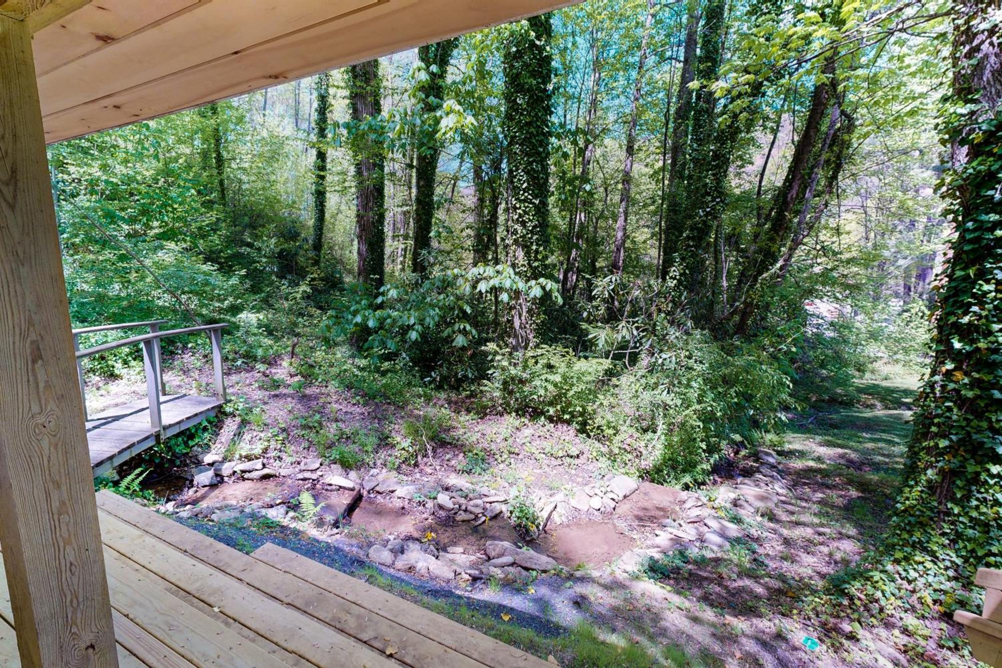 Bradley Bear Hideaway Maggie Valley